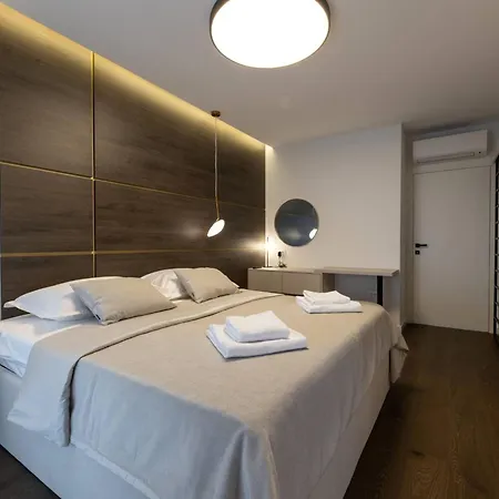 Villa Moonlit Mirage With Pool, Gym And Sauna *